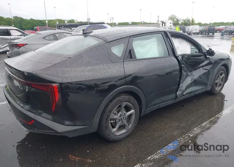 2025 Kia K4 Lxs from USA, damaged, VIN 3KPFT4DE7SE005141